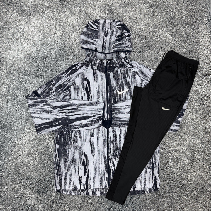 NIKE 'ZEBRA' UV WINDRUNNER JACKET